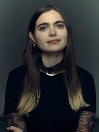 Moira Peterson's Instagram, Twitter & Facebook