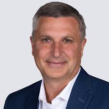 Craig Engel's Instagram, Twitter & Facebook