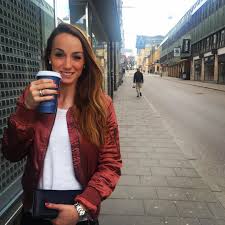 Kosovare asllani is a swedish professional soccer player who is currently playing for the linköpings fc damallsvenskan and the national team of sweden as a forward. Kosovare Asllani Fashion Celebs Uswnt