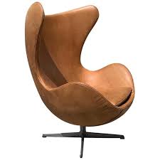 Pin On Arne Jacobsen Chair Design