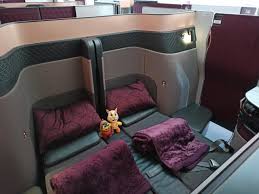Having seen official pictures, it certainly looks good, but those images always do. Review Qatar Airways Qsuite In Zeiten Von Corona Meilenoptimieren