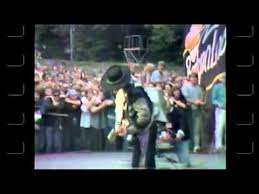 Stevie Ray Vaughan Footage Rare Backstage Interview 08 25 1984 Youtube Stevie Ray Stevie Ray Vaughan Ray Vaughan