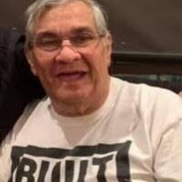 Manuel Bocanegra's Instagram, Twitter & Facebook