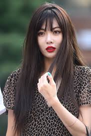 현아 본인은 사생활 관리가 철저한 편이라 오히려 프로적인 면만 부각될뿐이고 사생활에서 문제가 된 kard의 멤버 소민이 v앱에서 현아 팬이라며 언급했는데13, 현아도 스타일리스트를 통해 이 소식을. í˜¸ê° Vs ë¹„í˜¸ê° ê°œêµ­ê³µì‹  ë²„ë¦° íë¸Œ í˜„ì•„ ìží•„íŽ¸ì§€ ê³µê°œ í›„í­í' í•œê²½ë‹·ì»´