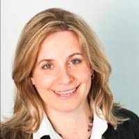 Erin Callanan's Instagram, Twitter & Facebook