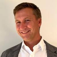 600+ "Schill" profiles