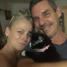 Who can provide pet sitting services in Ormiston for two dogs from April  14th to 18th?