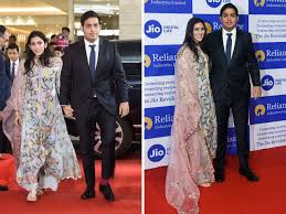 The Debutante - RIL AGM: Shloka, Radhika Debut; Isha Twins With Granny  Kokilaben In Florals | The Economic Times