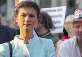 Sahra wagenknecht wurde am 16. Linke Bewegung Sahra Wagenknecht Verlasst Die Fuhrung Von Aufstehen Politik Tagesspiegel