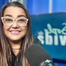 Alejandra Ulloa's Instagram, Twitter & Facebook