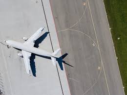 L'enac e la commissione garanzia sciopero hanno comunicato che oggi incroceranno le braccia a livello nazionale i lavoratori dell'enav, società che gestisce il traffico aereo civile in italia, del centro di controllo d'area di milano e dell'aeroporto di pescara. Aerei Sciopero Il 25 Marzo Ecco Tutti I Voli Cancellati Corriere It