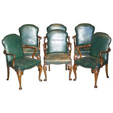 All extending via the leaf system and with an assortment of chairs suitable to match if you are looking for a a modern scheme for a victorian house. Victorian Dining Room Chairs 121 For Sale At 1stdibs