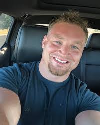 Justin Packer's Instagram, Twitter & Facebook