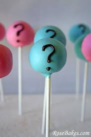 And we're loving the giraffe detailing too. Baby Gender Reveal Party Cake Pops
