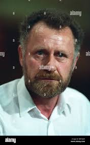 Dennis Canavan's Instagram, Twitter & Facebook