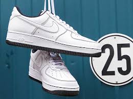 La basket blanche homme signée converse sera votre meilleure alliée en toute saison ! Baskets Tendances Pour Homme I Zalando
