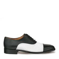 Black And White Oxfords Handmade Men S Shoes Black And White Calf Skin Leather Oxfords Shoes In 2020 Oxford Shoes Handmade Leather Shoes Black Shoes