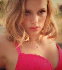 Alice Ardelean Porn Pics & Nude Pictures - HDPornPics.com