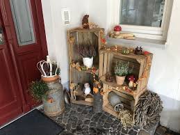 Herbstdeko Mit Obstkisten Und Alter Milchkanne Alte Milchkanne Obstkisten Dekoration