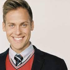 Jason Looney's Instagram, Twitter & Facebook