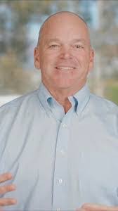 Marc Boles's Instagram, Twitter & Facebook