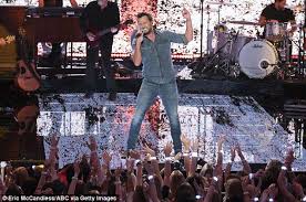 Luke Bryan Farm Tour Dates Tickets And More Daily Mail