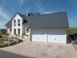 Beim satteldach gibt es sogar noch einen zusätzlichen vorteil. Doppelgaragen Dahmit