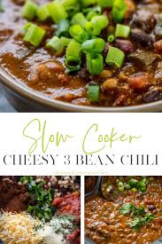 This Easy Vegetarian Chili Recipe Comes Together With Simple Ingredients And Is Cheesy In 2020 Tasty Vegetarian Recipes Soup Recipes Slow Cooker Vegetarian Chili Easy