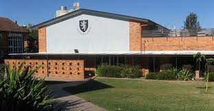 Cromwell College Is A Coeducational Residential College At St Lucia And Affiliated With The Uniting Church Of Australia St Lucia House Styles Residential