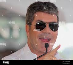 Simon wallace hi-res stock photography and images