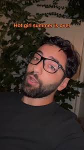 Looking for a Winter Romance? Drop Your Girlfriend Application Now!