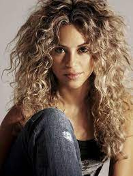 20 Best Long Hairstyles For Curly Hair Hairstyles Haircuts 2014 2015 Shakira Hair Curly Hair Styles Long Hair Styles