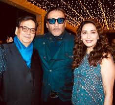 A few moments ago, madhuri dixit's husband, sriram nene, wished her on her 54th birthday by sharing a throwback picture. Madhuri Dixit Mania On Twitter Madhuridixit At Subhashghai1 Birthday Party