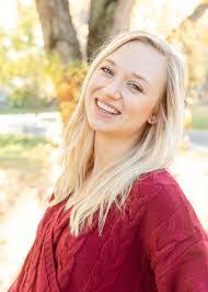 Kayla Fahey's Instagram, Twitter & Facebook