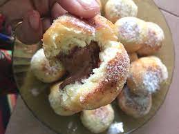Bagi penggemar donut, anda boleh mencuba resepi donut gebu ini. Resepi Donat Coklat Cadbury Leleh Lava Iluminasi