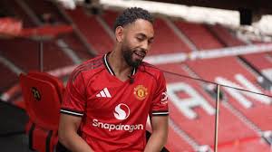 🇧🇷🚨 Matheus Cunha on signing after the poor season: “I think my decision  maybe outside, they DON'T understand, it was a little bit complicated.”  “But for me, 𝐧𝐨 𝐨𝐧𝐞 𝐢𝐬 𝐥𝐢𝐤𝐞 𝐌𝐚𝐧