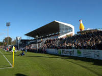 Ministerpräsident daniel günther verspricht beim empfang der mannschaft einen landeszuschuss von zehn millionen. Fotos Holstein Stadion Stadionwelt