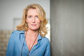 Bei ihren recherchen unter hooligans trifft die beliebteste. 25 X Tatort Silberhochzeit Fur Maria Furtwangler B Z Berlin