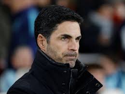 Steve Bruce: 'Bruno Fernandes needs trophies to justify Cantona  comparisons'