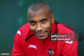 17 Photos & High Res Pictures