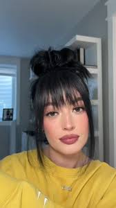 Why cut bangs when you can just wear a clip in 😉 #messybuntutorial  #hairstyles #clipin #bangs