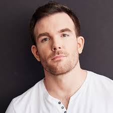 Roger Wayne's Instagram, Twitter & Facebook