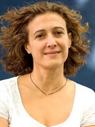 Marina Benjamin: “Nunca me siento más viva que cuando estoy despierta por  la noche”