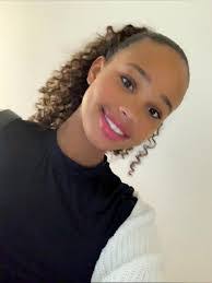 Natalie Noland's Instagram, Twitter & Facebook