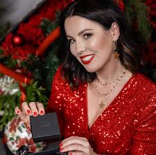 TFP Wrocław, Bema Studio 13 lub/i 14 lipca 2019r. Szukamy 4 dziewczyn do  fajnego projektu z bronią palną. Mamy do wykorzystania ponad 20 sztuk broni  palnej i akcesoriów różnego rodzaju użyczonego przez