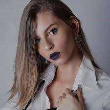 Amanda Santi's Instagram, Twitter & Facebook