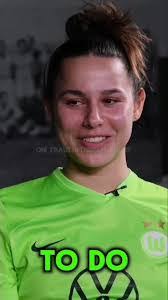 Lea Schuler's Instagram, Twitter & Facebook