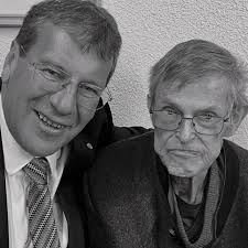 Die Gemeinde Umhausen trauert um Hansl Regensburger 🖤 🕊️ Mit großer  Trauer nehmen wir Abschied von Hansl Regensburger, ▪️langjährigem  Kommandanten der Feuerwehr Umhausen, ▪️Mitglied der  Katastropheneinsatzleitung und ▪️Träger zahlreicher ...