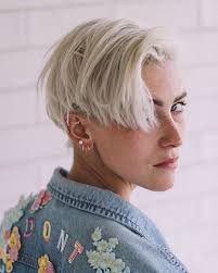 Bol garçon 2019 coupe au bol garcon moderne. Trendy Pixie Haircuts Cheveux Cheveux Courts Mode Cheveux Courts