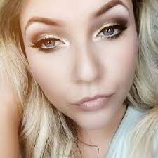 Okoukněte vše, co pro dobrý výběr potřebujete. Lucie Safrankova Salonluciesafra Profil Pinterest